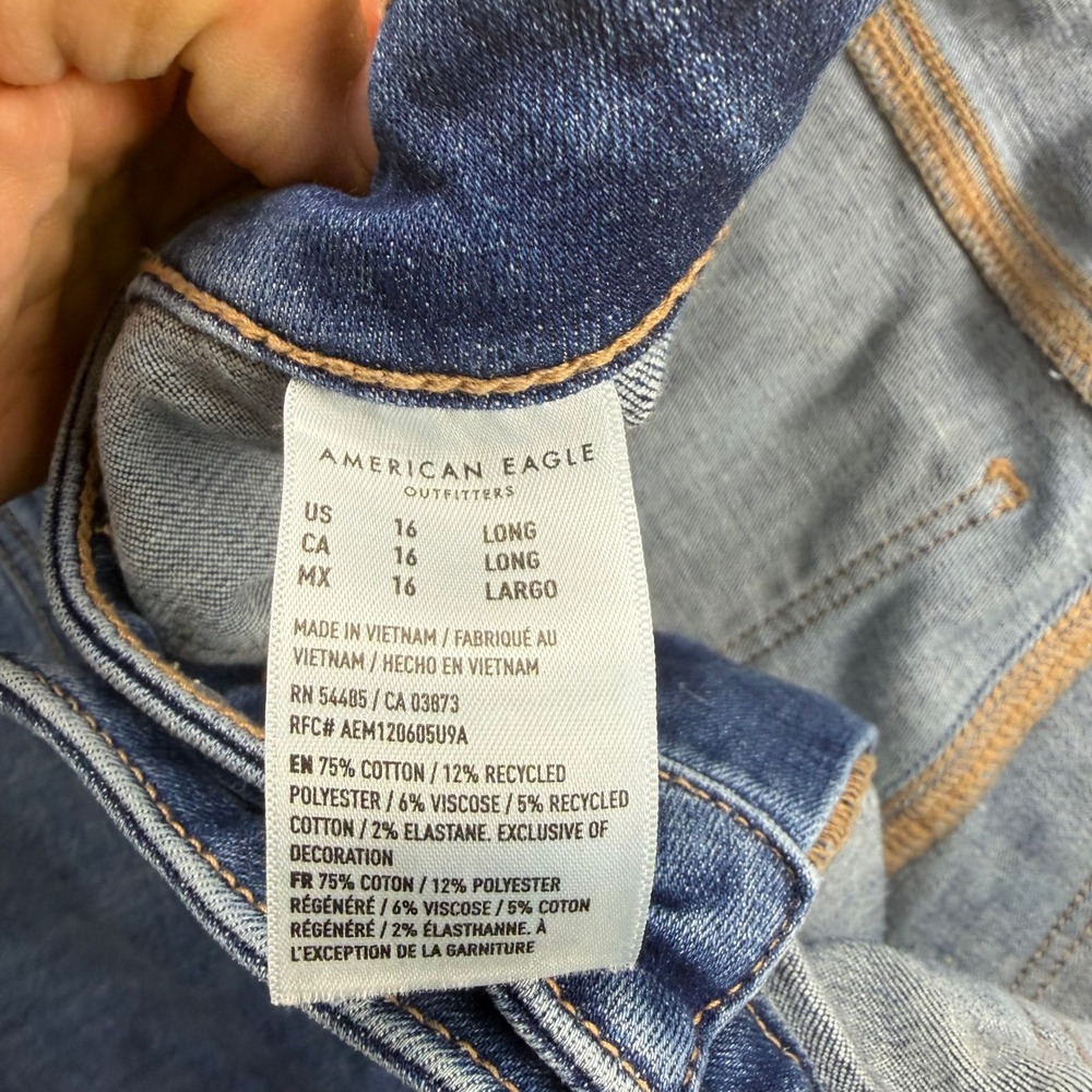 American Eagle Super High-Rise Flare Jeans 16 Long Medium Wash Patch Pockets - Picture 6 of 9